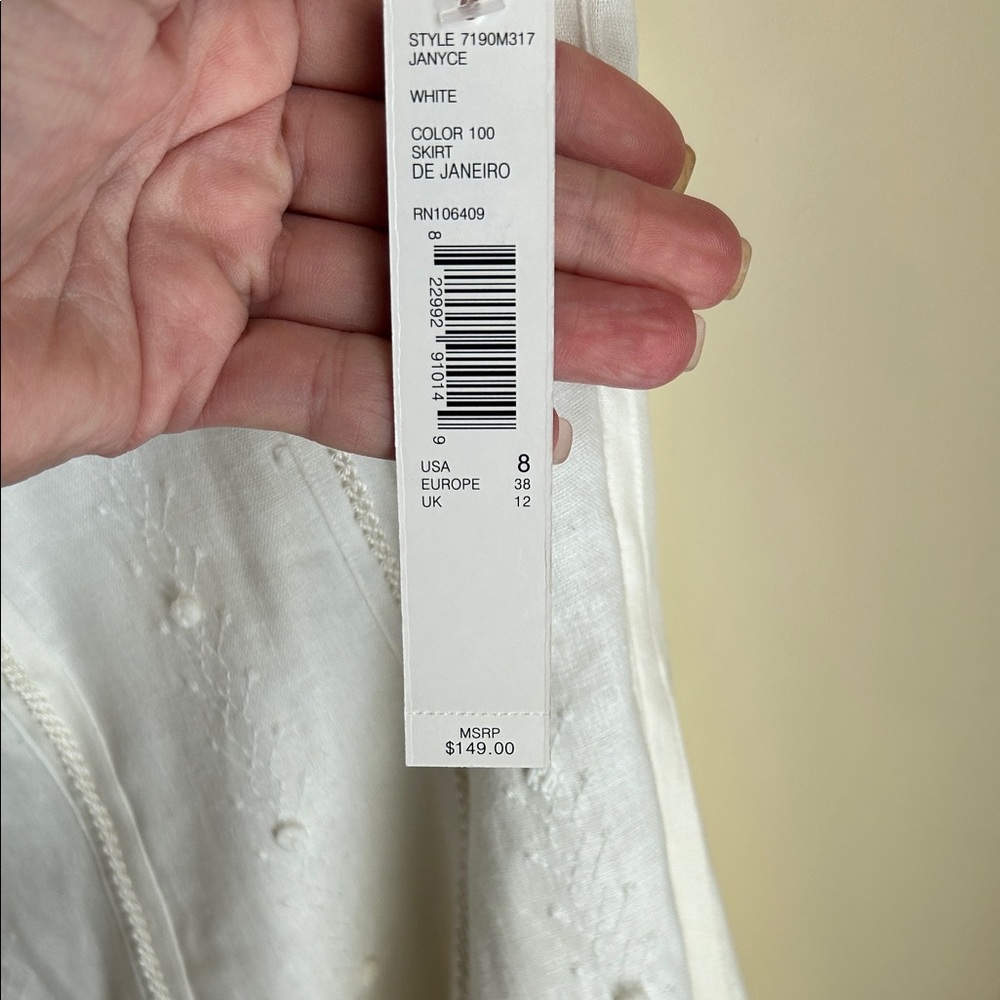 ANTONIO MELANI Cream Skirt
#0023 - Picture 3 of 10